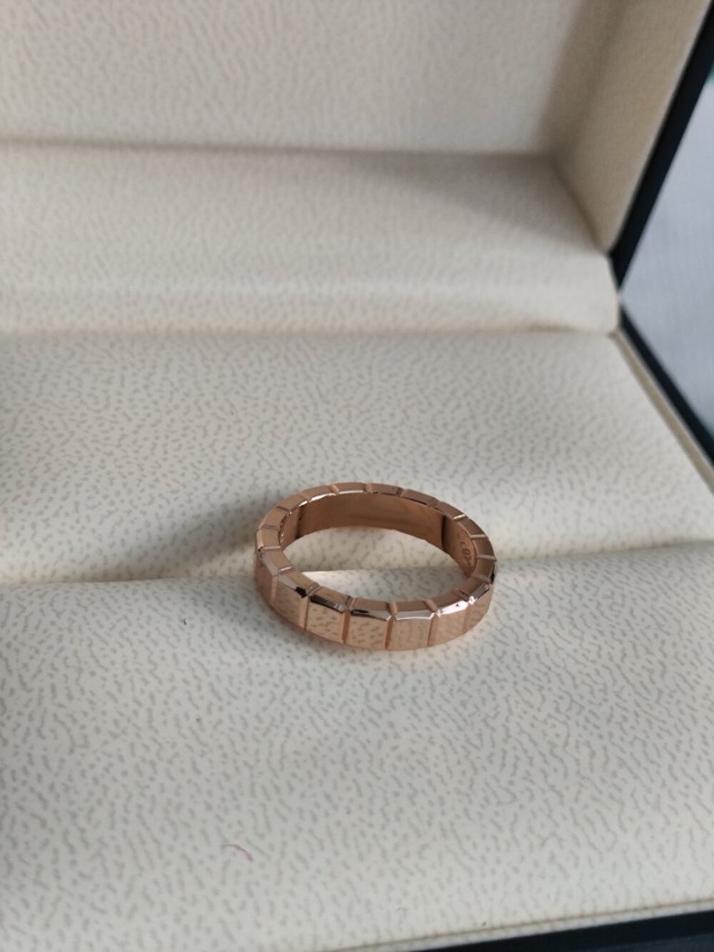 Chopard Ice Cube 18K Rose Gold Ring - Picture 8 of 8